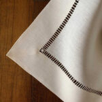 linen-tablecloth-with-fegatine-La-Bottega-di-Casa